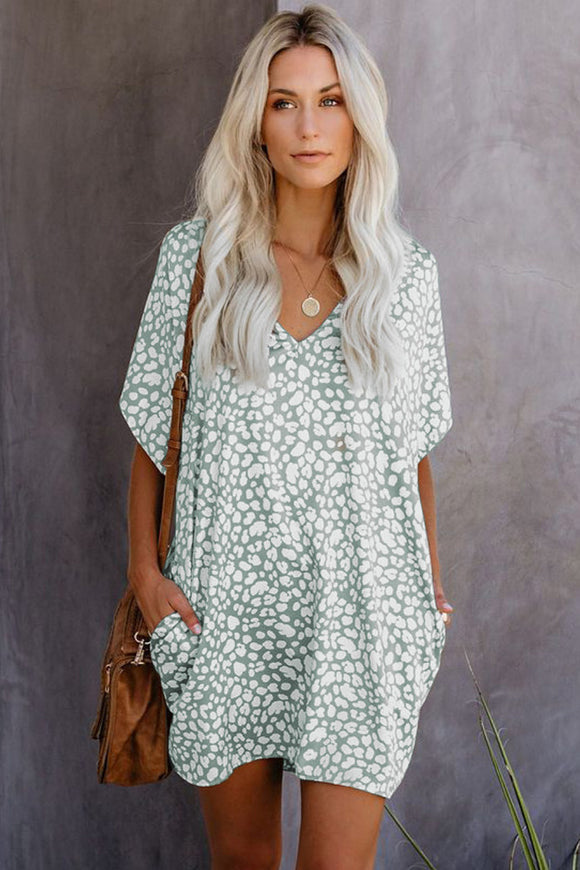 Green V-Neck Half Sleeve Leopard Casual T Shirt Dress with Pockets